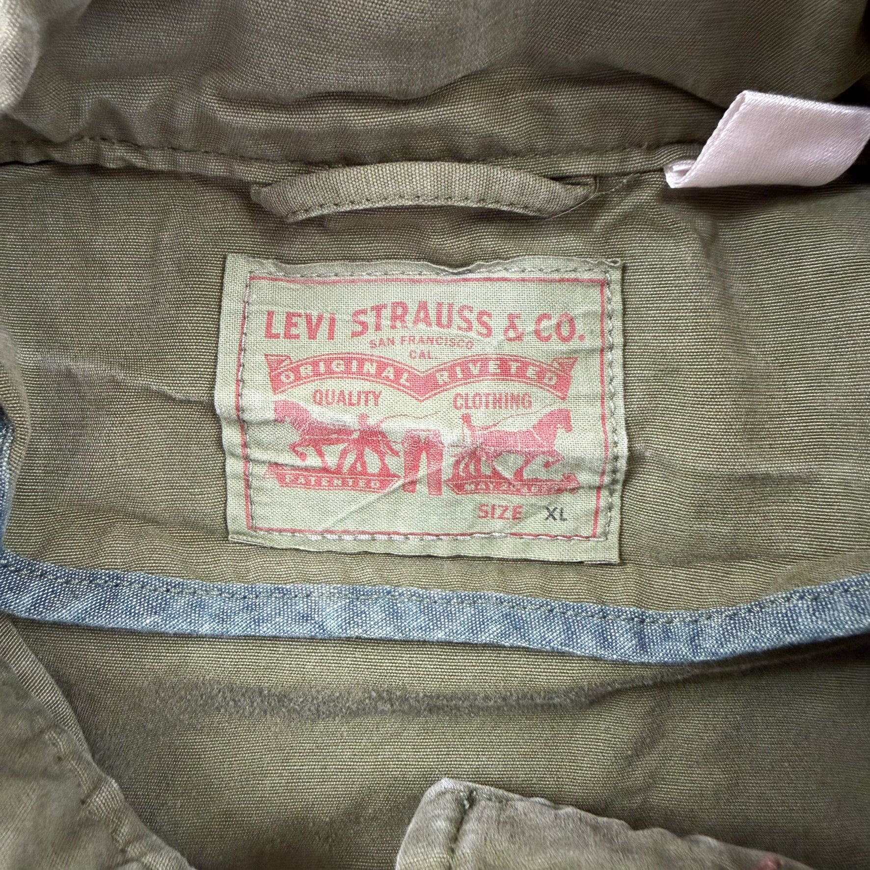 F- Vintage Levi's Zip Up Hooded Cargo Jacket