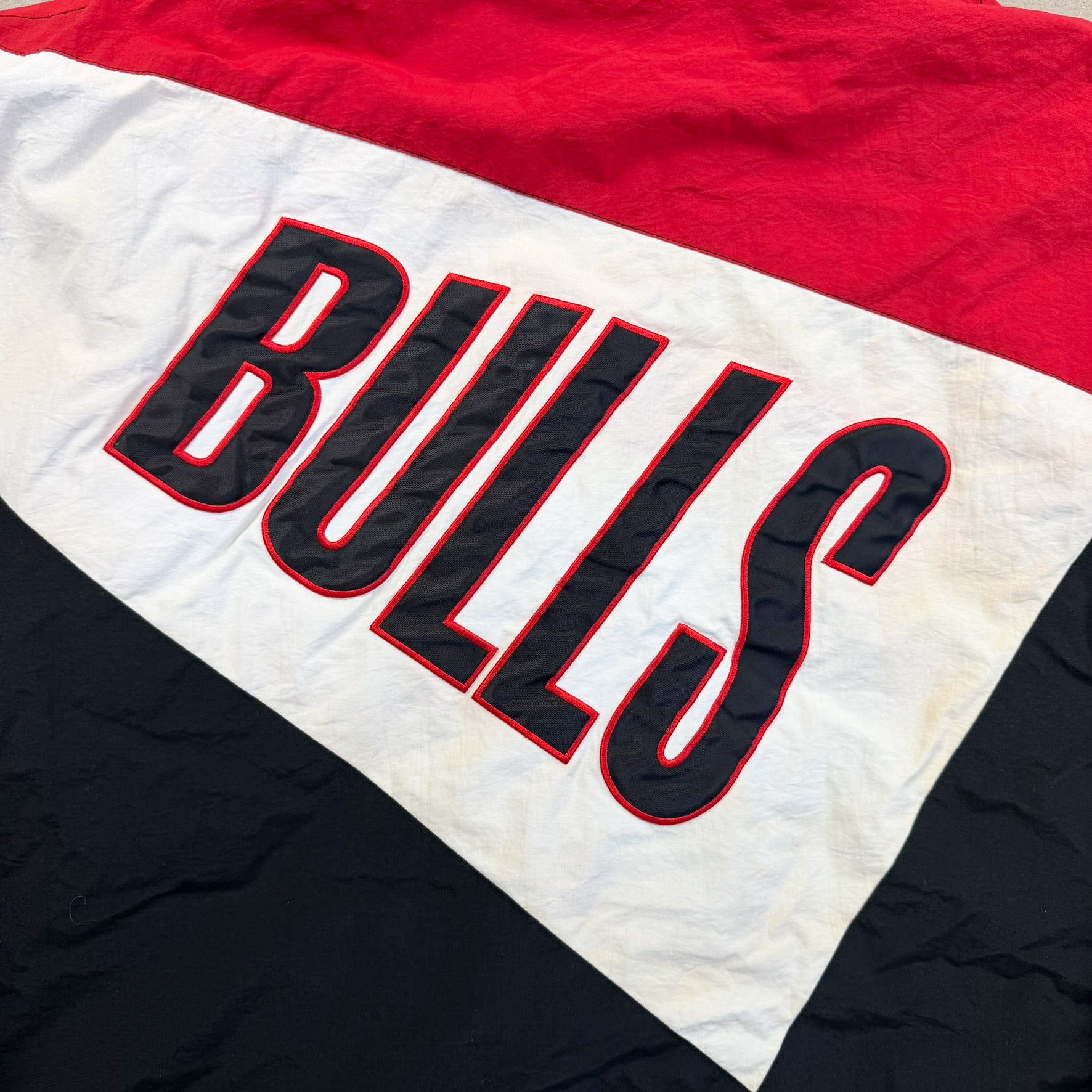 F- Vintage Chicago Bulls NBA Mitchell & Ness Zip Up Winter Jacket