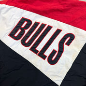 F- Vintage Chicago Bulls NBA Mitchell & Ness Zip Up Winter Jacket