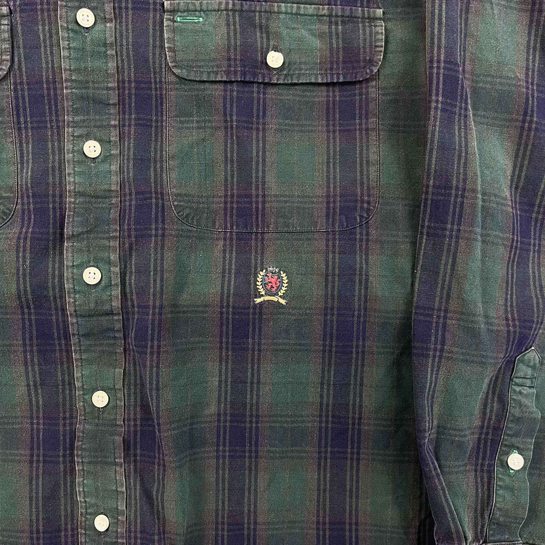 F- Vintage Tommy Hilfiger Plaid Embroidered Crest Button Down Shirt