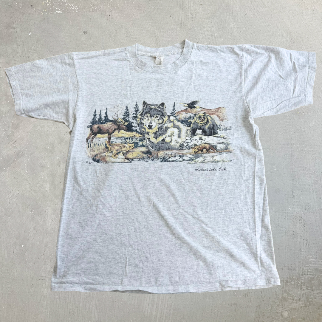 J- Vintage Waskesia Lake Saskatchewan Wildlife Graphic Tee - L