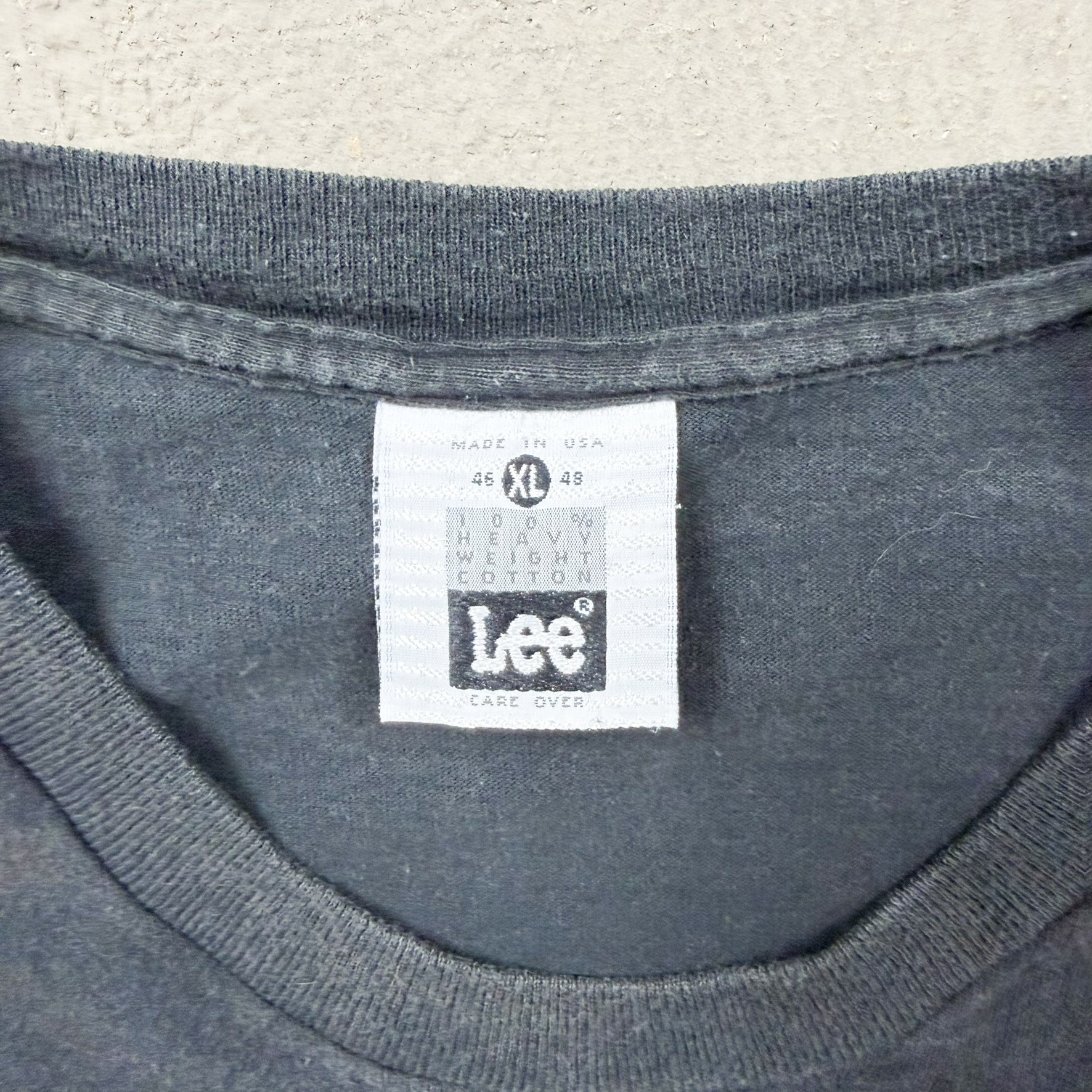 F- Vintage Chicago Bulls Back To Back NBA Champs Lee Made In USA Tee