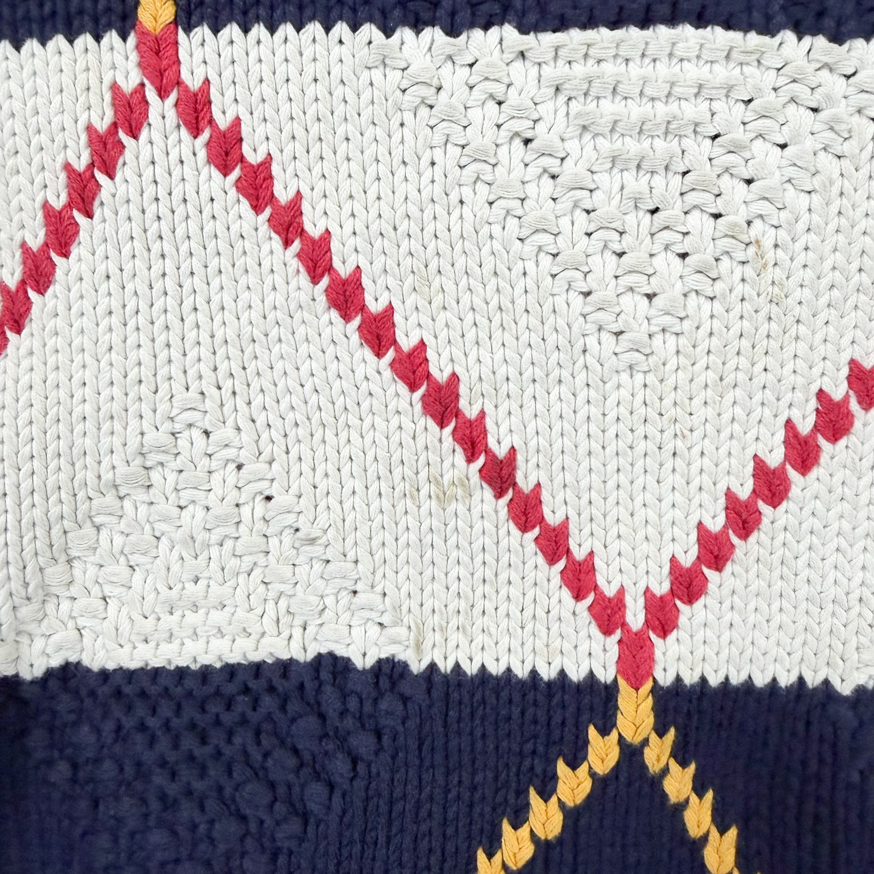 F- Vintage 90s Gap Pattern Knit Sweater