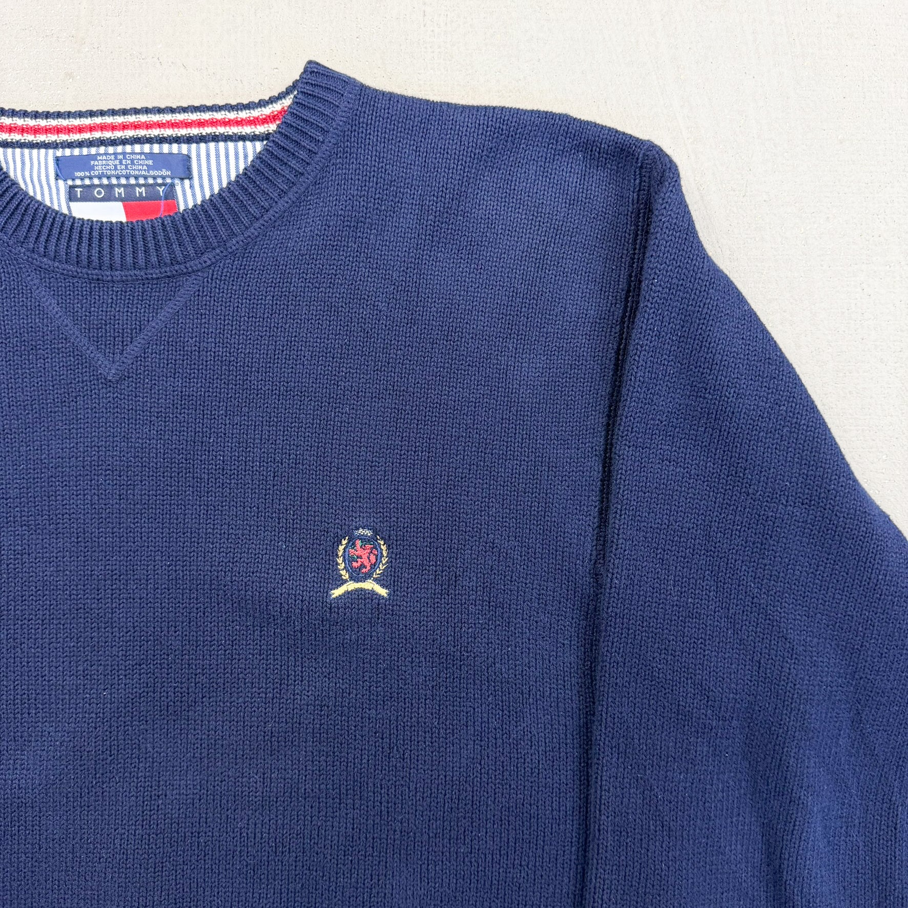 F- Vintage Tommy Hilfiger Embroidered Crest Navy Knit Sweater