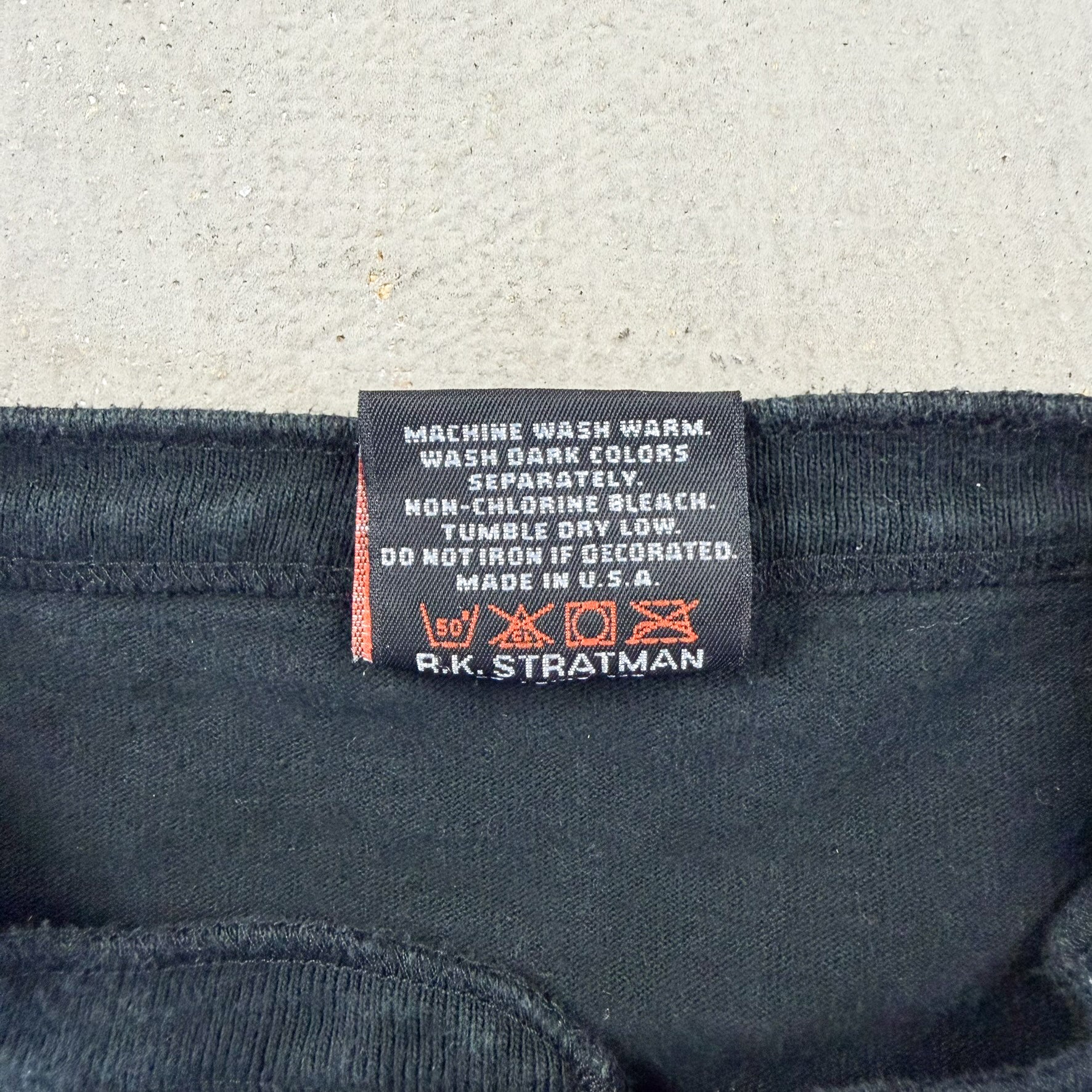 F- Vintage '98 Harley Davidson Kansas City Made In USA Single Stitch Henley Tee