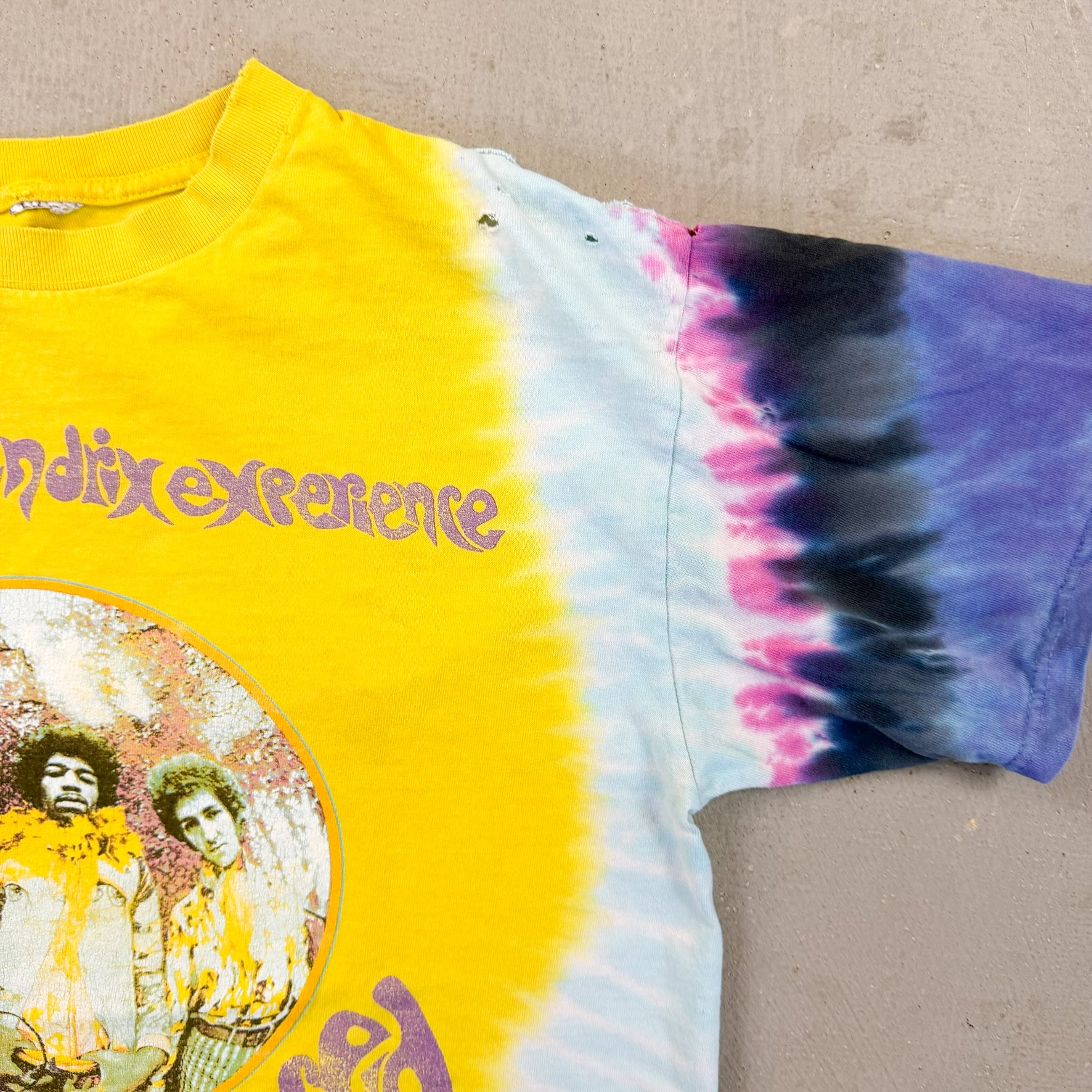 F- Vintage '02 The Jimi Hendrix Experience Graphic Tee